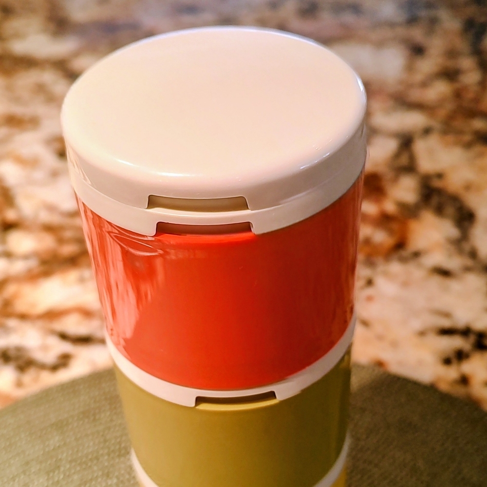 Tupperware Stacking Spice Shakers in Orange, , Olive Green, Yellow, Brown Retro - Picture 4 of 11